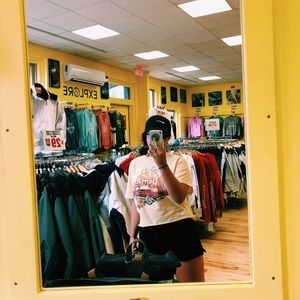 Meet your Posher, Julia